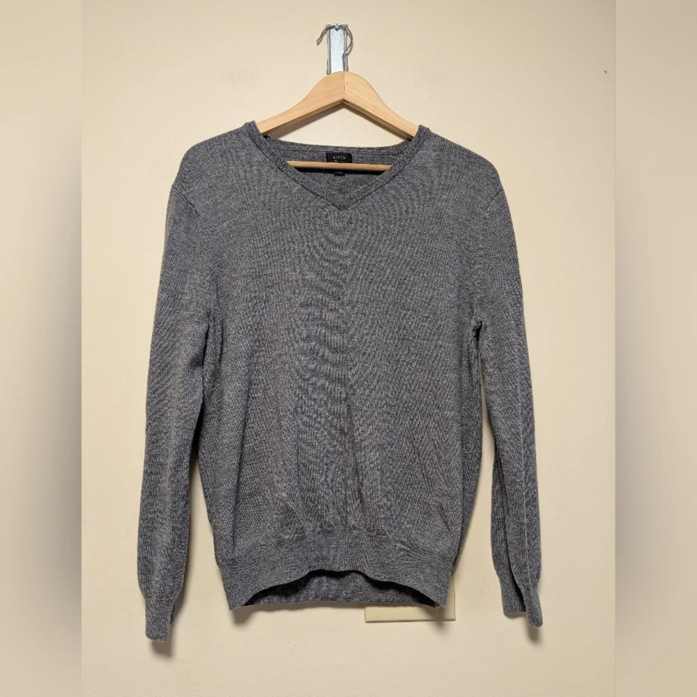 J.Crew Merino Wool Gray V-Neck Sweater L Classic Lightweight Knit